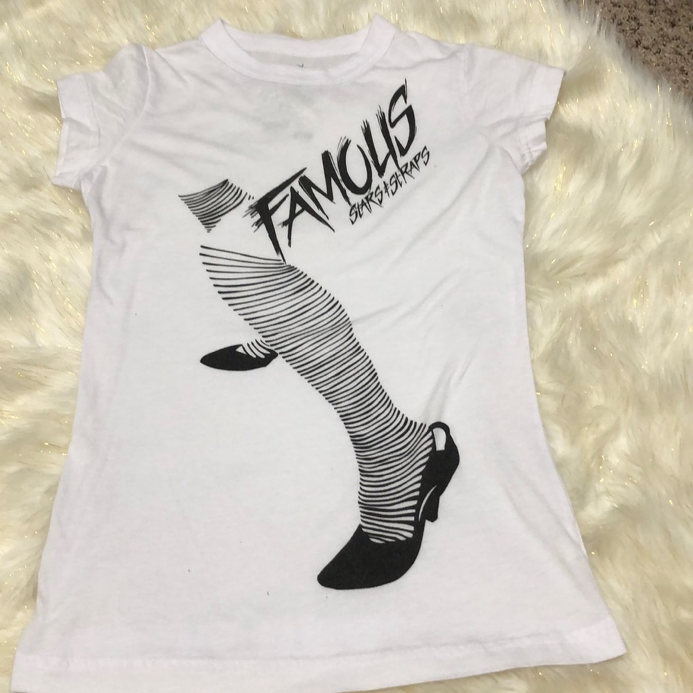 Famous T-shirt FREE when bought in a bundle